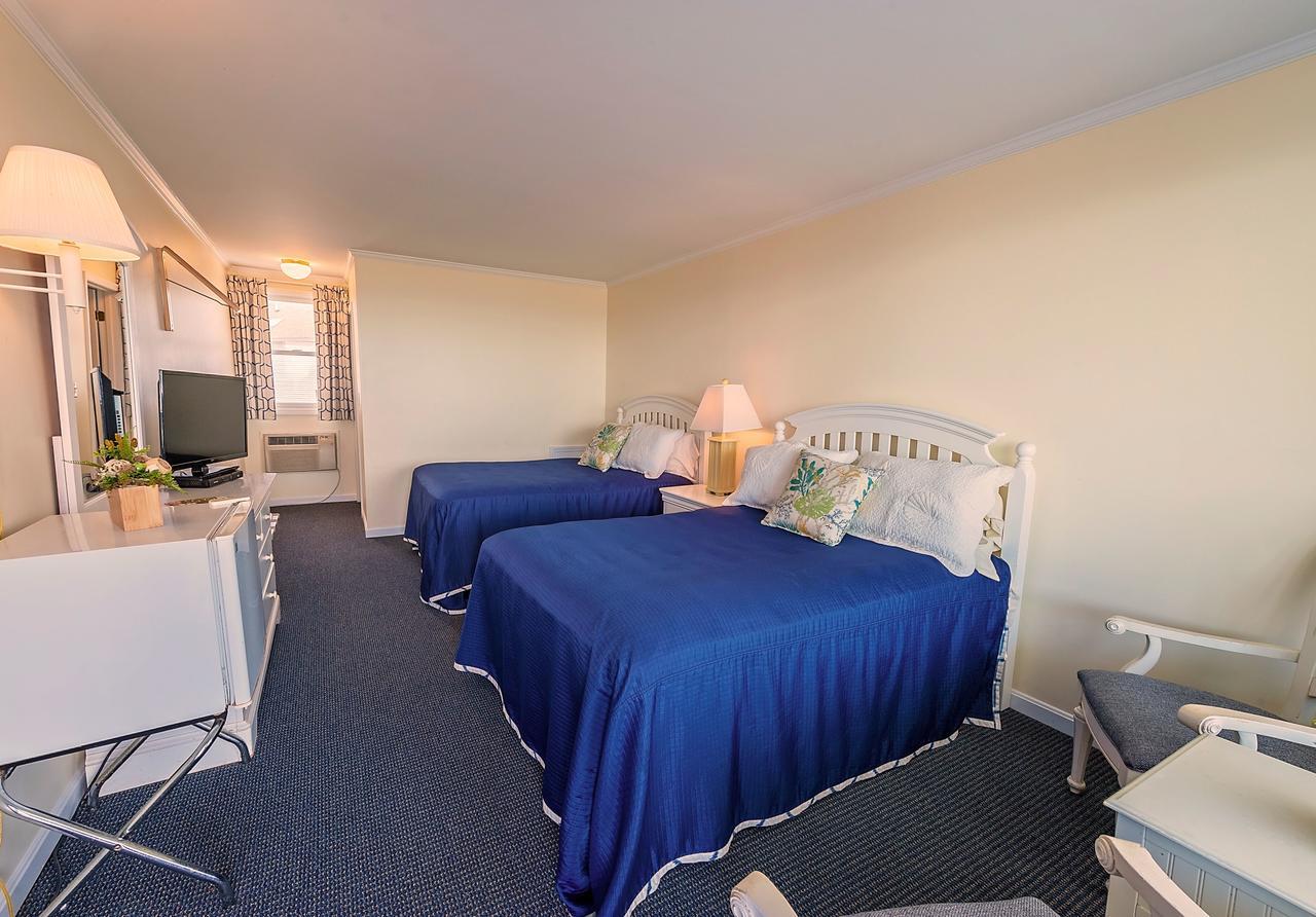 Adams Ocean Front Resort Dewey Beach Exterior photo