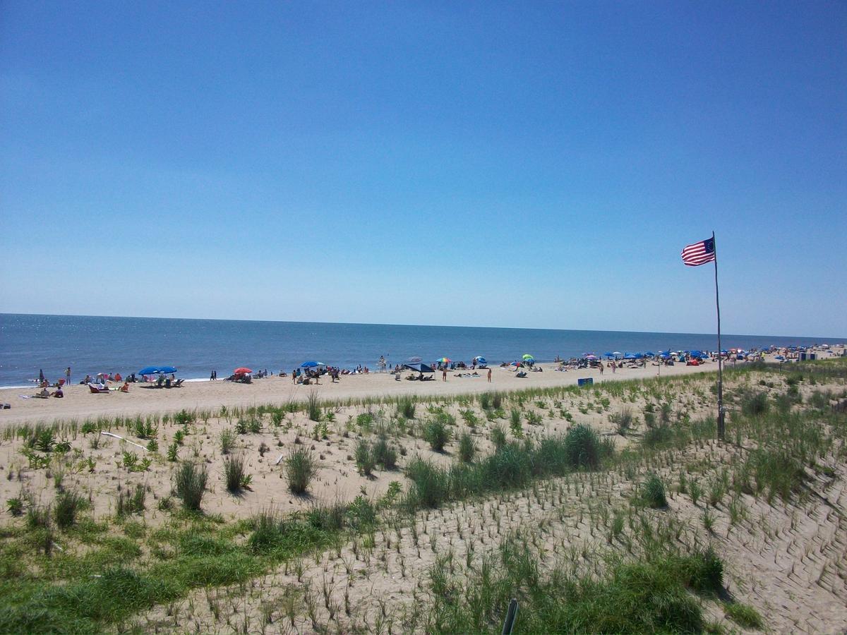Adams Ocean Front Resort Dewey Beach Exterior photo
