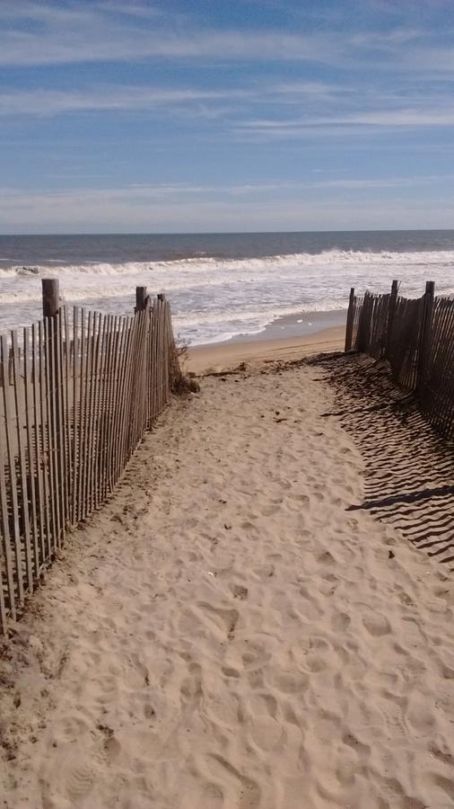 Adams Ocean Front Resort Dewey Beach Exterior photo